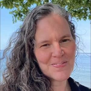 Meet your Posher, Marcia